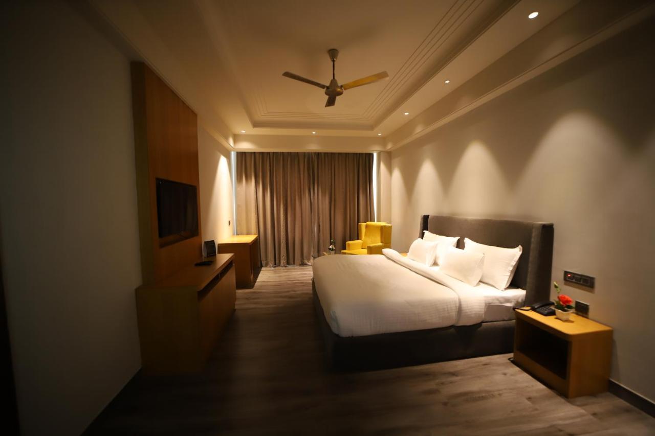 Hotel Abha Grand Alīgarh 외부 사진