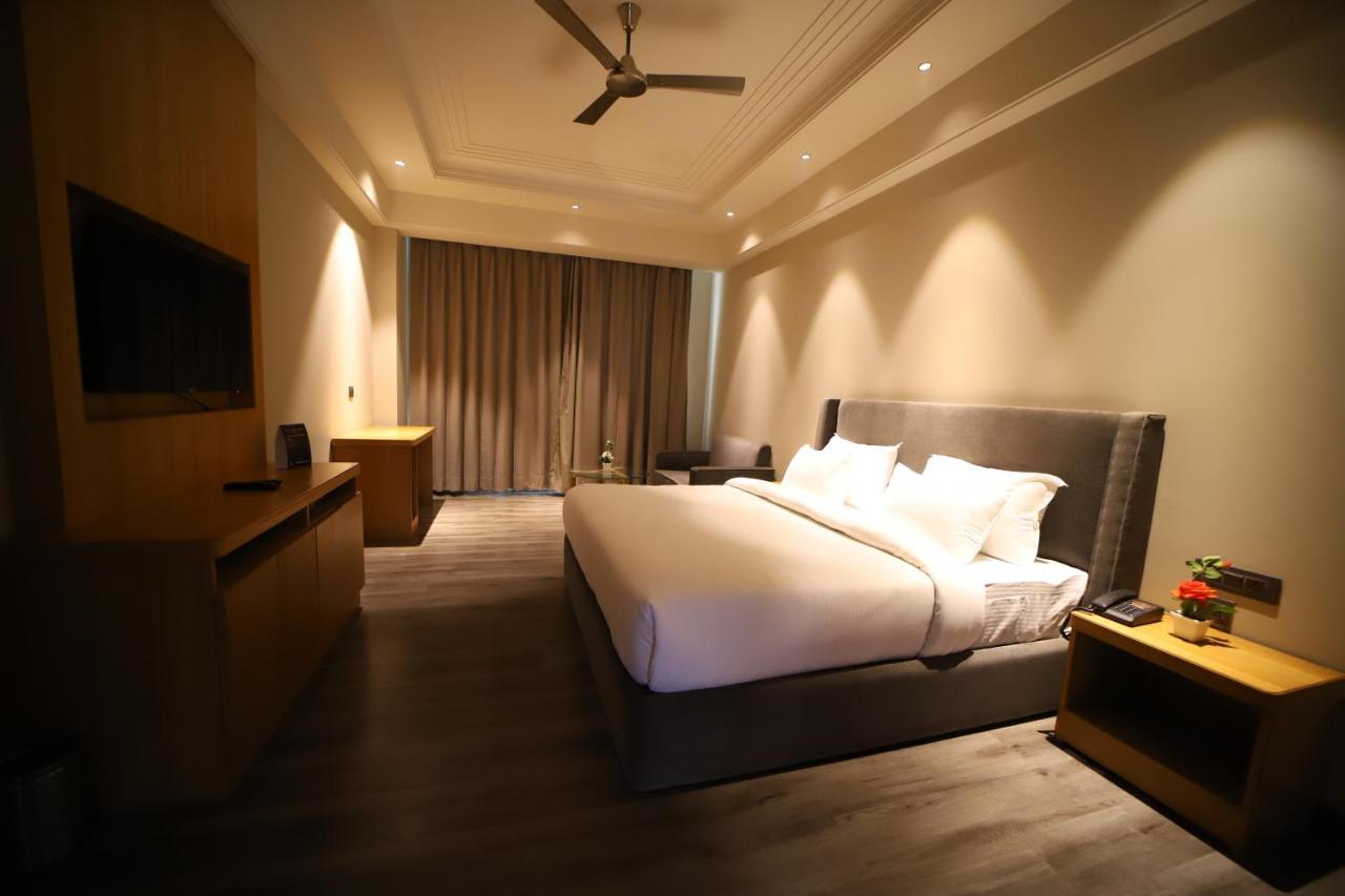 Hotel Abha Grand Alīgarh 외부 사진