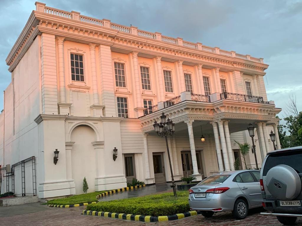 Hotel Abha Grand Alīgarh 외부 사진
