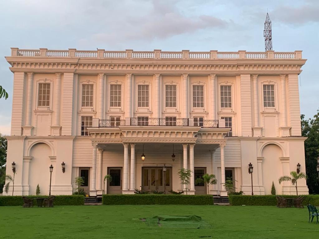 Hotel Abha Grand Alīgarh 외부 사진